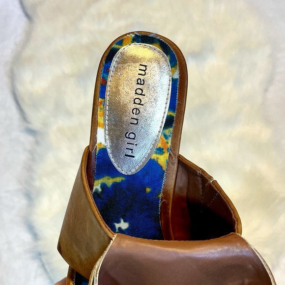 Madden Girl brown leather wedges with wide straps. Size 6 - Picture 5 of 9